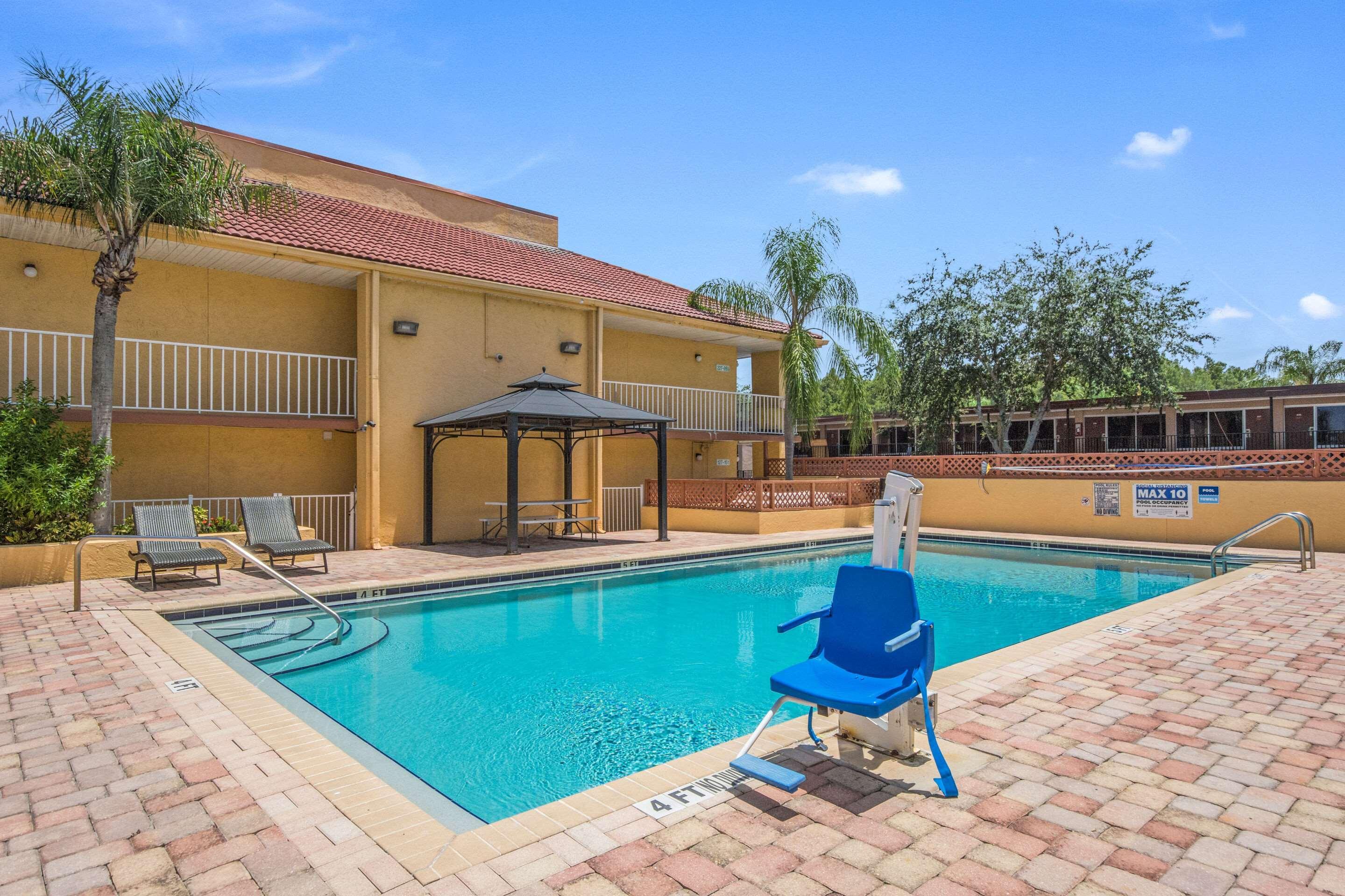 Rodeway Inn Port Richey North Extérieur photo